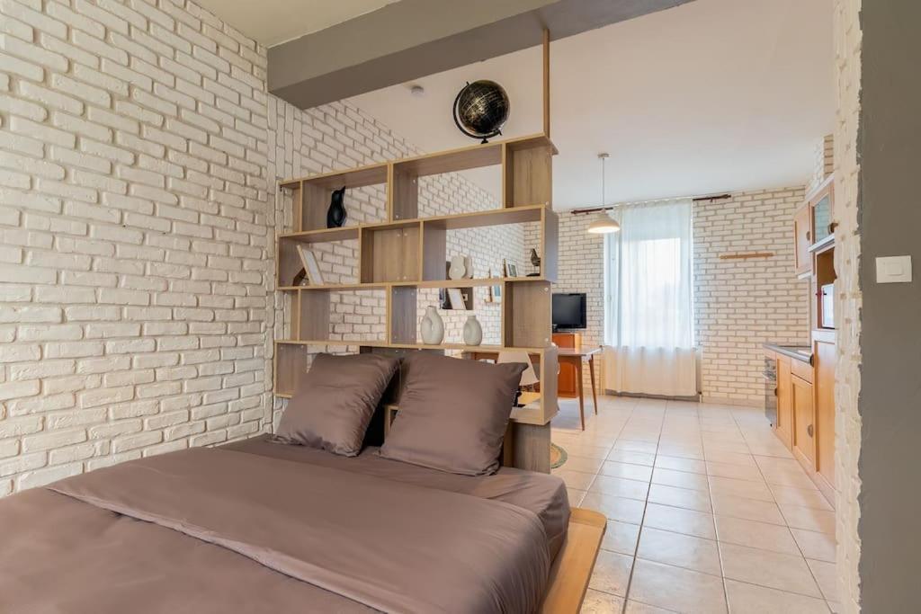 Apartamento Le Graphite Auboue Exterior foto